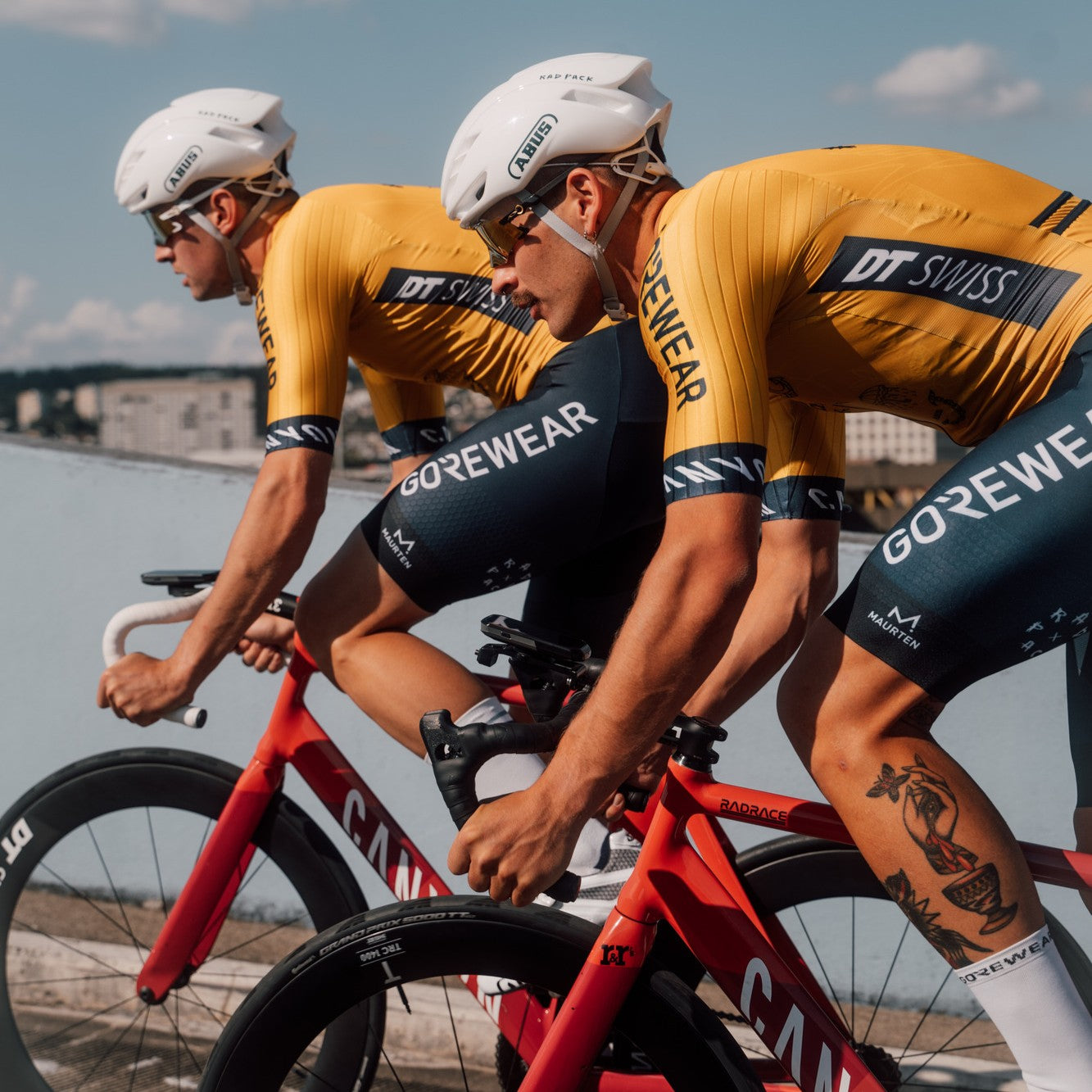Abus Gamechanger 2.0 - Casco Aero de ciclismo de Ruta