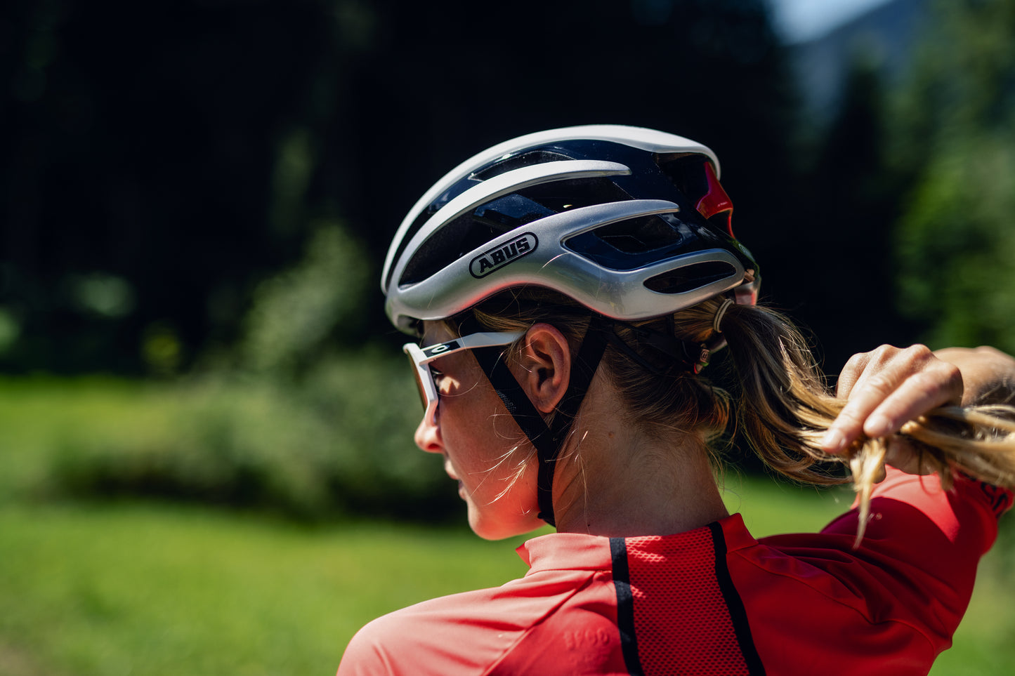Casco de ruta Abus AirBreaker (7 Colores disponibles)