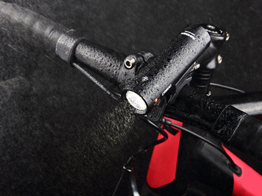 Luz delantera para bicicleta Ravemen CR800