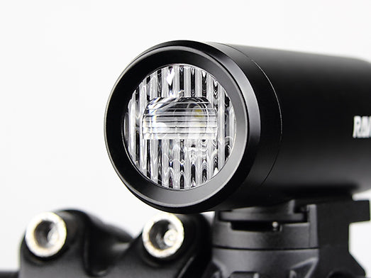 Luz delantera para bicicleta Ravemen CR450