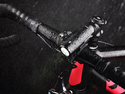 Luz delantera para bicicleta Ravemen CR450
