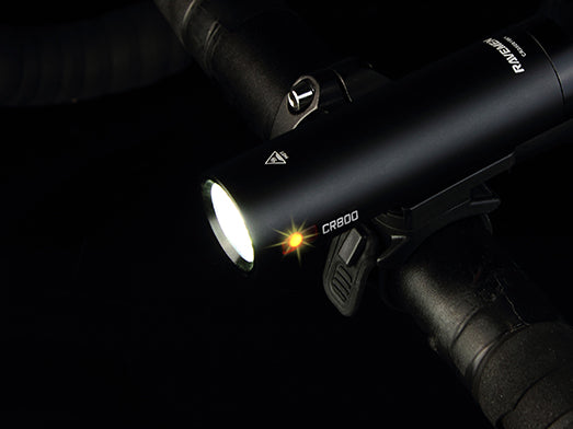 Luz delantera para bicicleta Ravemen CR800