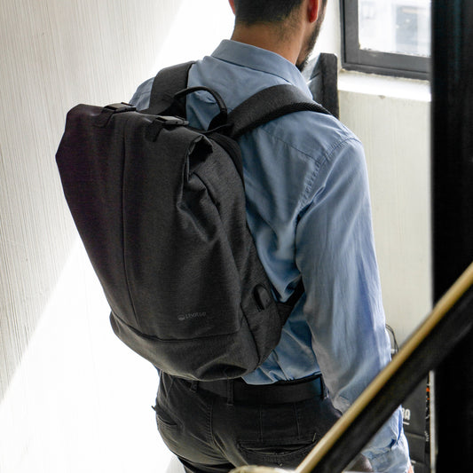 Mochila Antirrobo Lhotse Gris Oscuro MA147