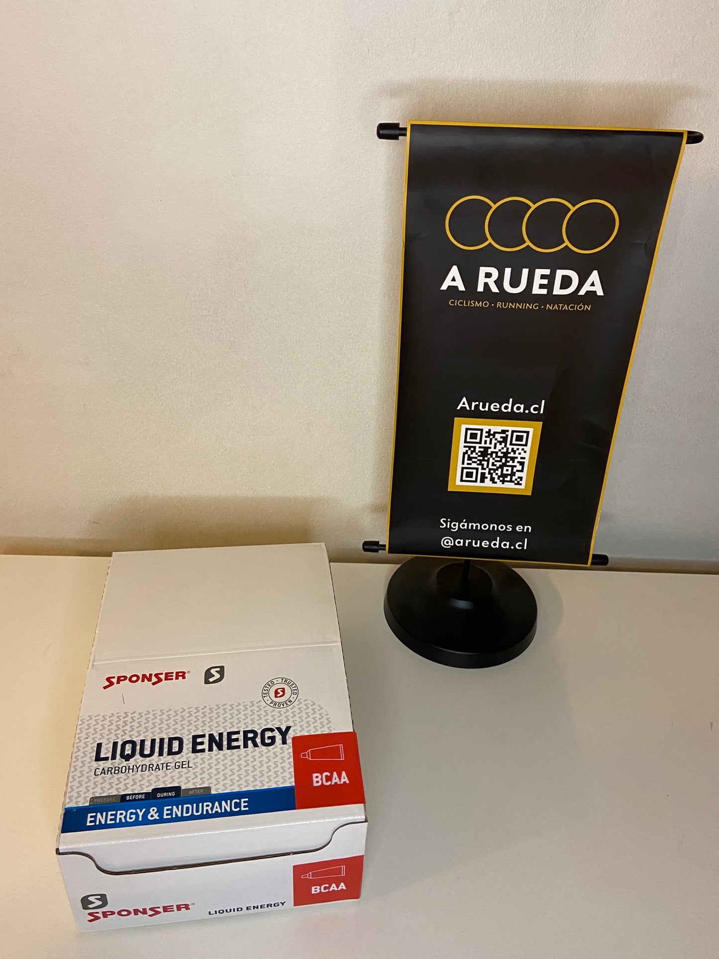 Caja de Geles Sponser Liquid Energy BCAA (18 unidades de 70g)