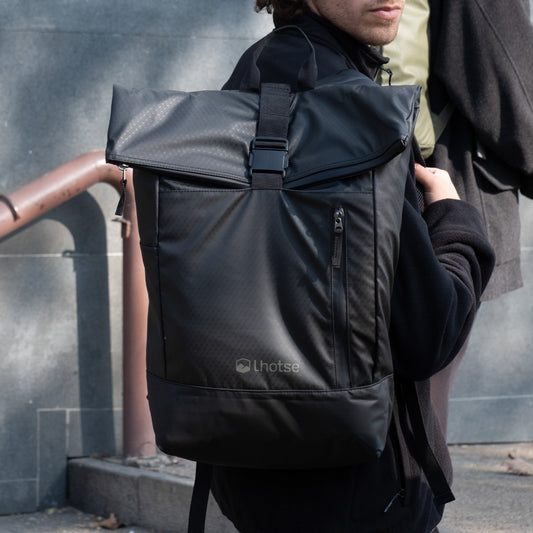 Mochila Roll Top Makalu 22L Impermeable Porta Notebook Lhotse