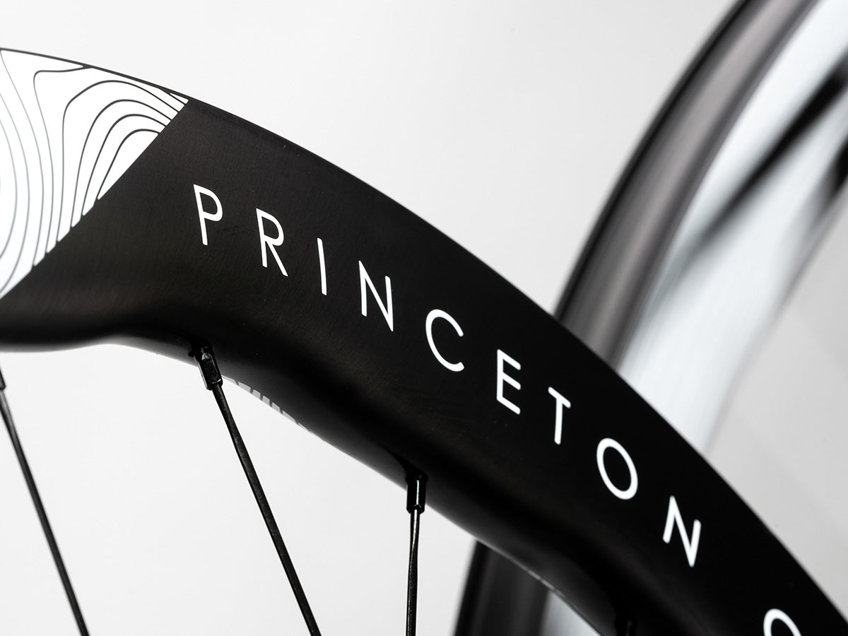 Princeton DUAL 5550 EVO - Juego de Ruedas de Ruta y Gravel carbono Freno Disco (Diferentes colores y nucleo)