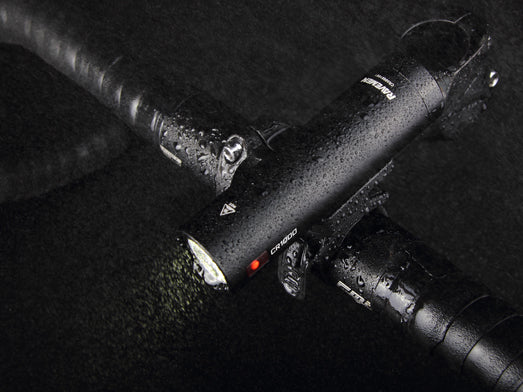 Luz delantera para bicicleta Ravemen CR1000