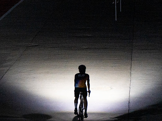 Luz delantera para bicicleta Ravemen K450