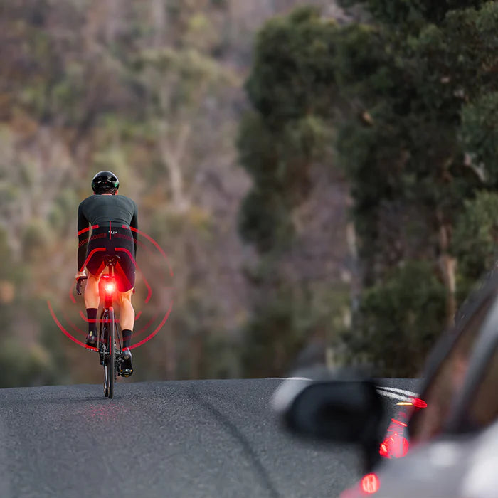 Ravemen NT201 Radar – Luz trasera inteligente para bicicleta de Ruta o Urbana