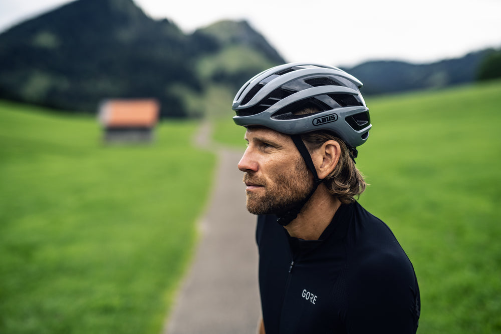 Casco de ruta Abus AirBreaker (7 Colores disponibles)
