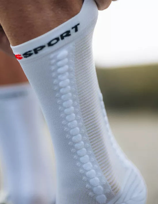 Compressport Pro Racing Socks v4.0 BIKE - Calcetines de ciclismo White Black