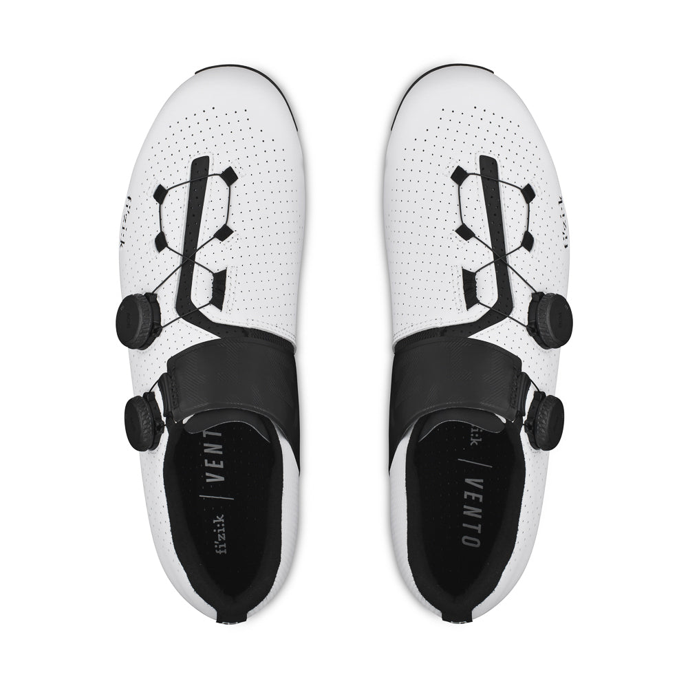 Fizik Vento Infinito Carbon - Zapatos de ruta premium (Colores Negro y Blanco)