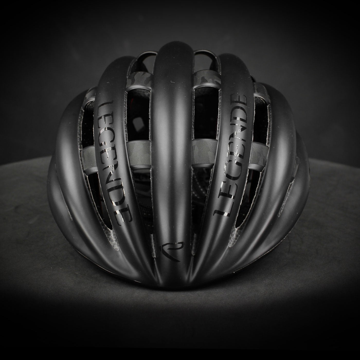 Casco de Ruta EKOI LEGENDE (Negro)