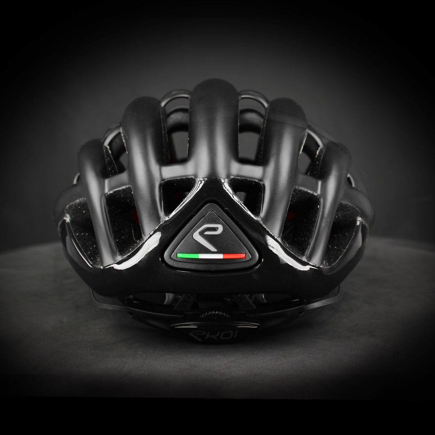 Casco de Ruta EKOI LEGENDE (Negro)