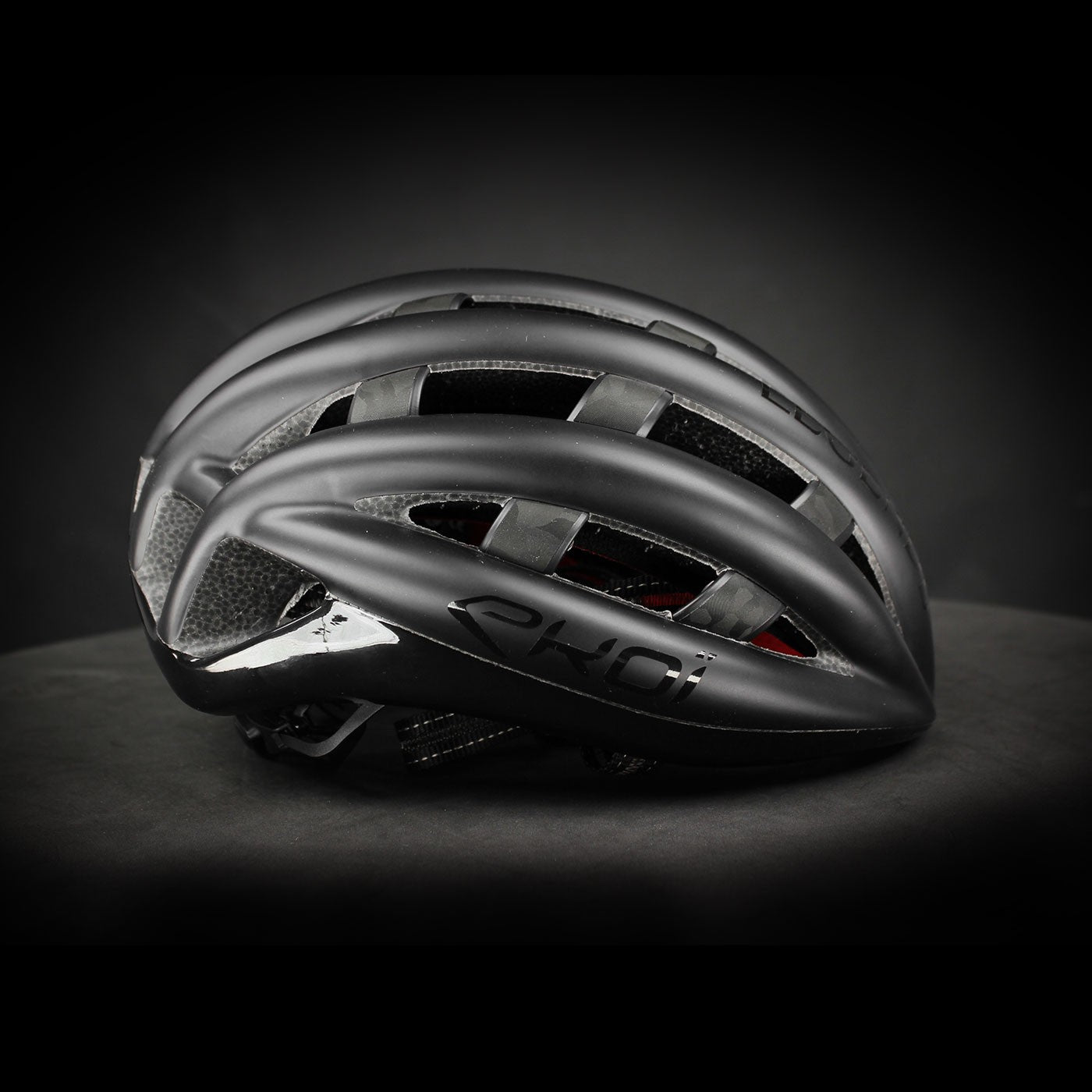 Casco de Ruta EKOI LEGENDE (Negro)