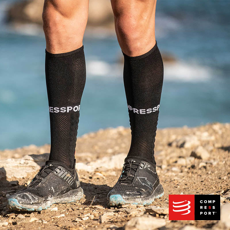 Nuevo Full Socks Run Negro Compressport