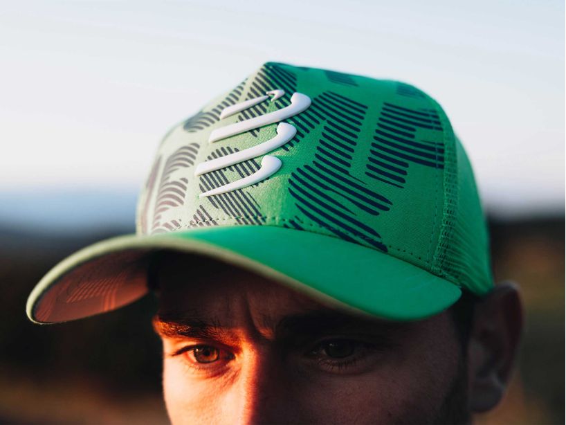 Gorro Jockey Compressport Trucker Cap Turquesa