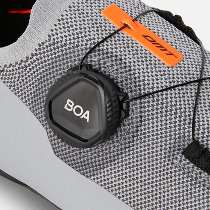 DMT KM30 – Zapato de ciclismo de Montaña MTB XC Marathon (Gris-Negro)