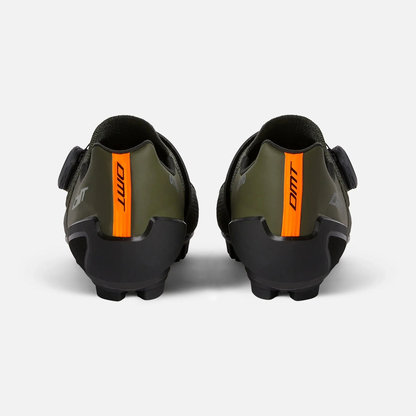 DMT MH10 – Zapato de ciclismo de MTB con suela de carbono.