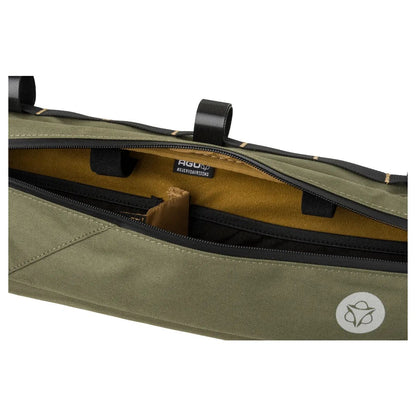 Bolsa marco AGU Venture Army Green montada en cuadro bicicleta
