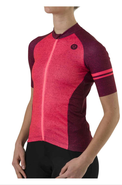 Tricota AGU Coral mujer detalle cuello y cremallera ciclismo