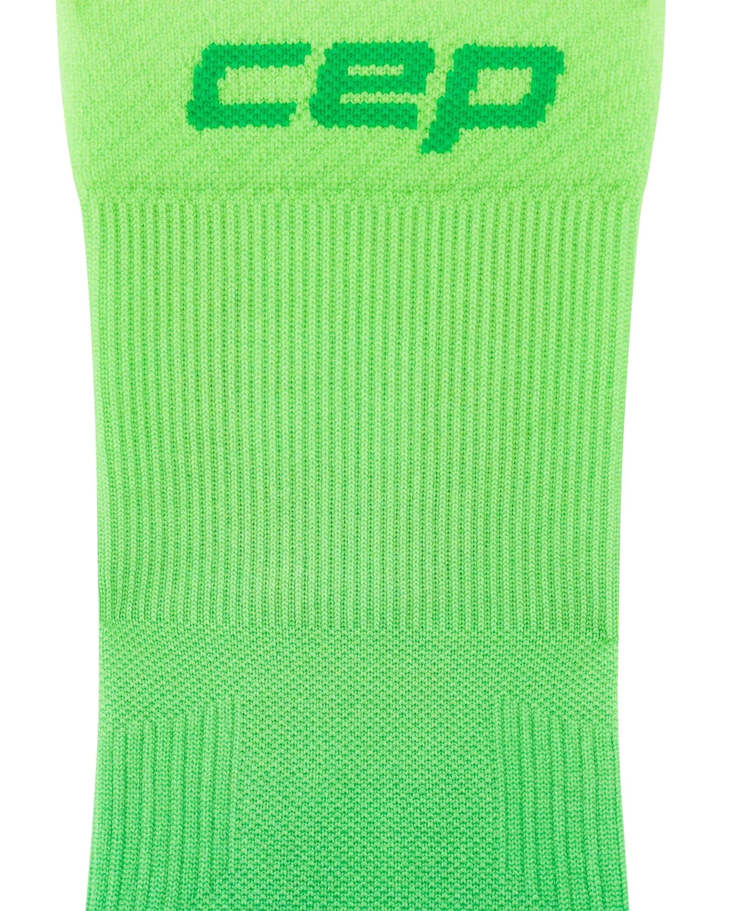 CEP Core Run Gradient Mid Cut 5.0 – Calcetines de compresión de running de corte medio (2 colores).