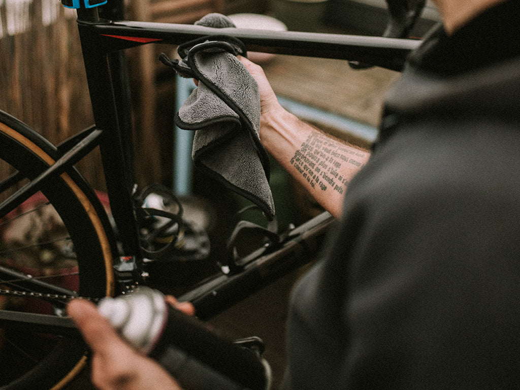 Dynamic luxury microfibre polishing cloth