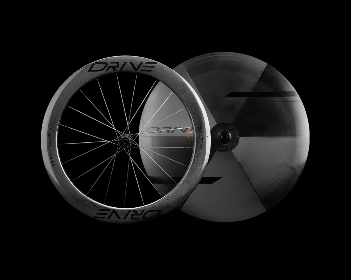 Elite Wheels Drive 65D CS + Drive TT / Juego de Ruedas Triatlón TT: Lenticular + delantera perfil 65 Carbono. Frenos disco