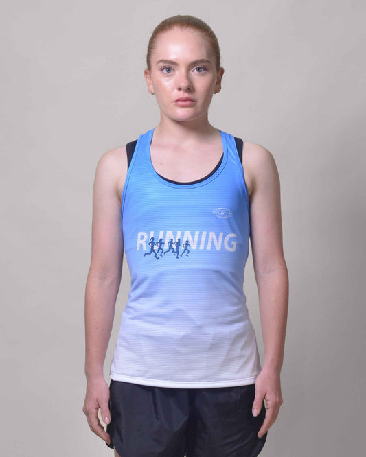 Polera Running Gavia Skipe - Camiseta de correr sin mangas. Mujer (Celeste blanco)