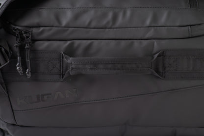 Kugan Duffel 40L - Bolso Mochila Carbon Black (Negro)