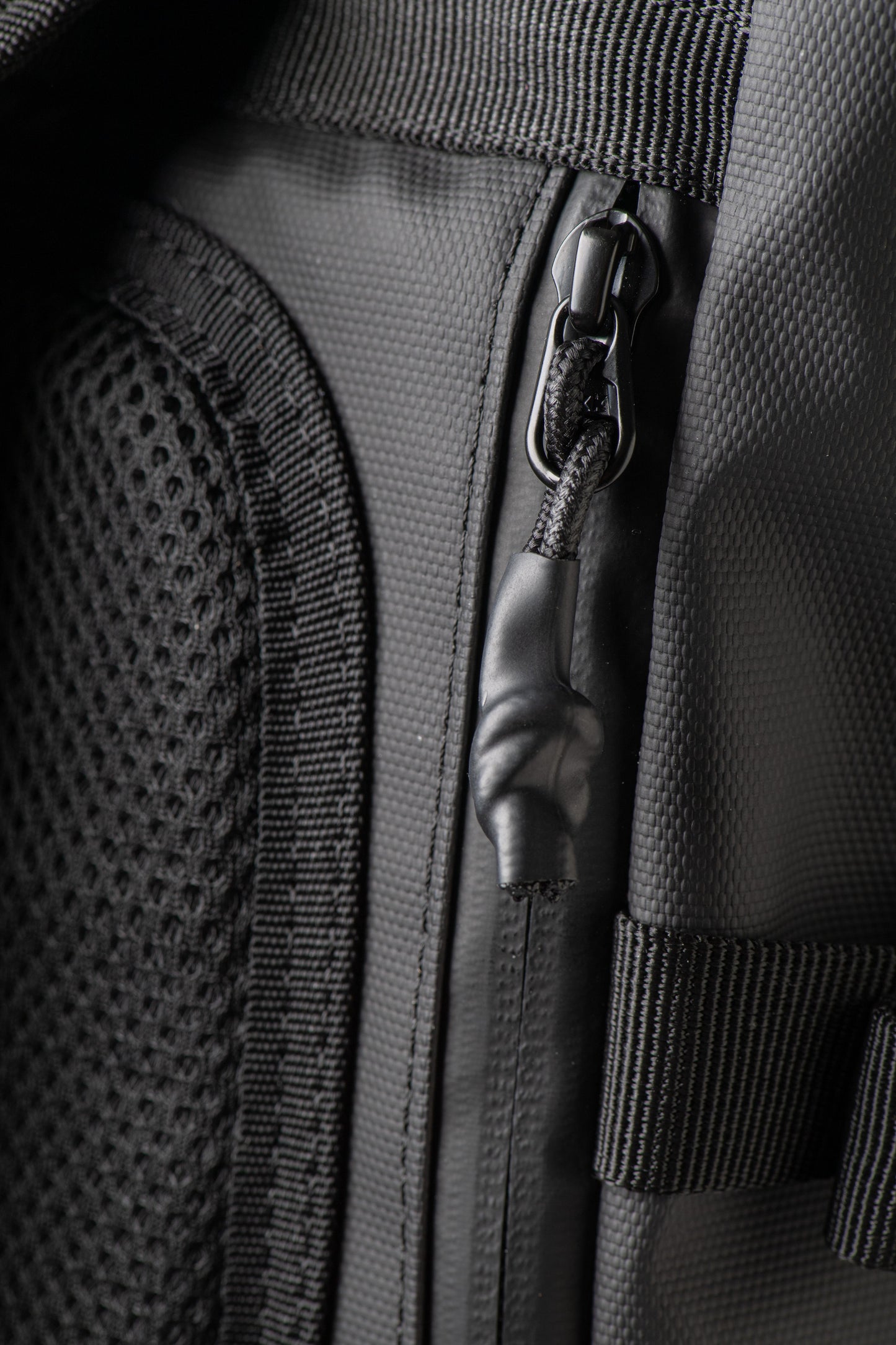 Mochila Roll On Top Carbon Black