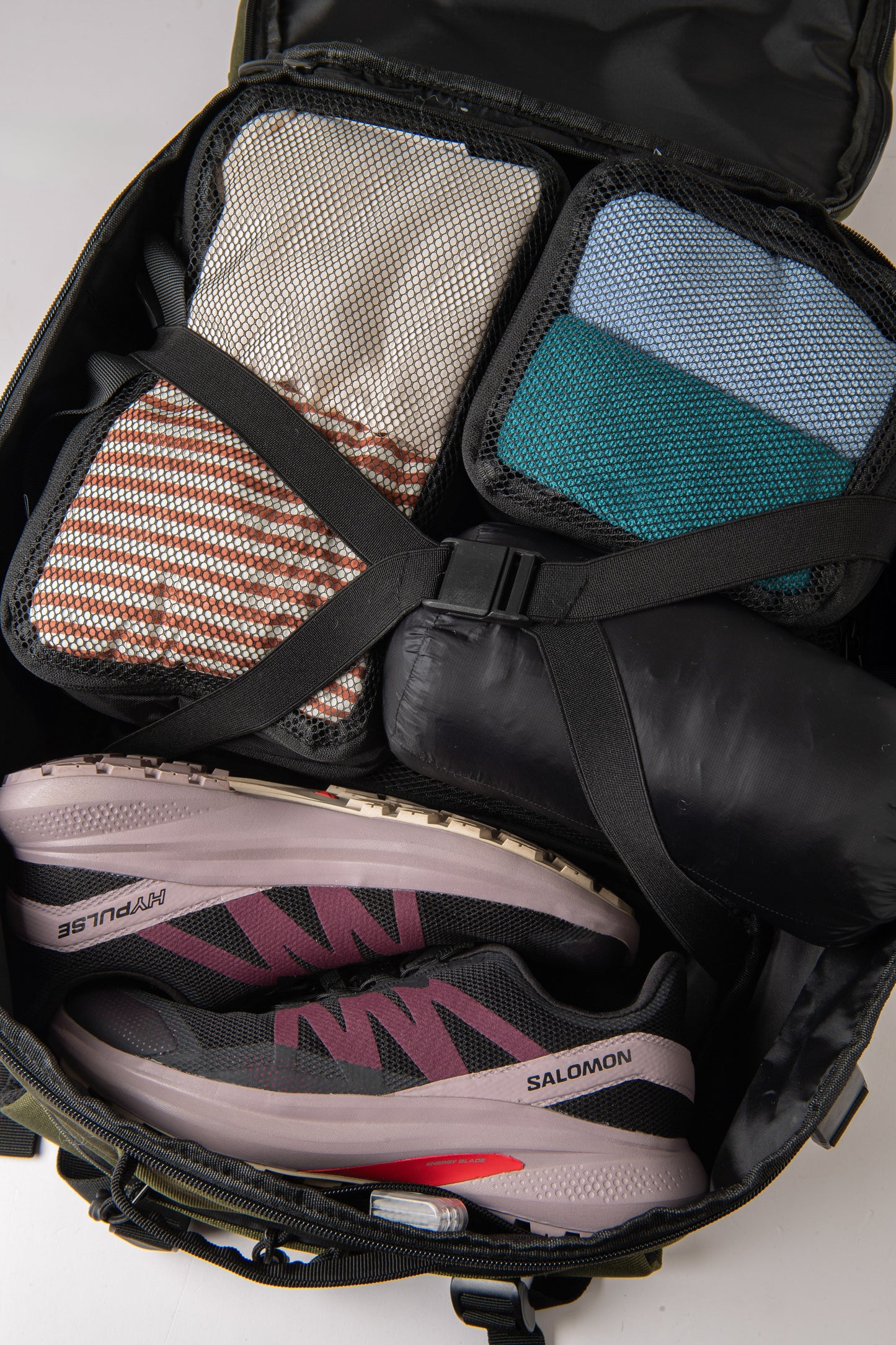 Kugan Traveler - Mochila Viaje Dark Forest (Verde)