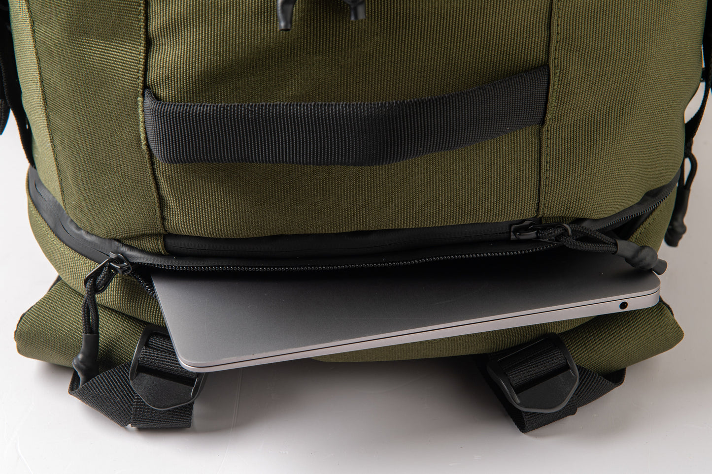 Kugan Traveler - Mochila Viaje Dark Forest (Verde)