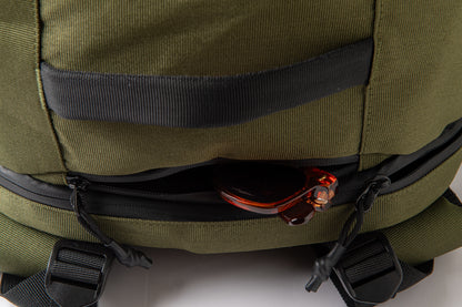 Kugan Traveler - Mochila Viaje Dark Forest (Verde)