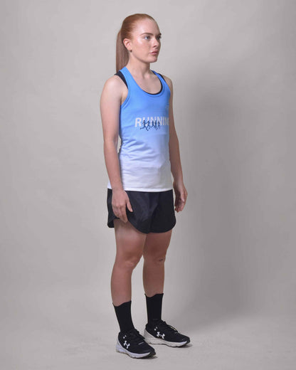 Polera Running Gavia Skipe - Camiseta de correr sin mangas. Mujer (Celeste blanco)
