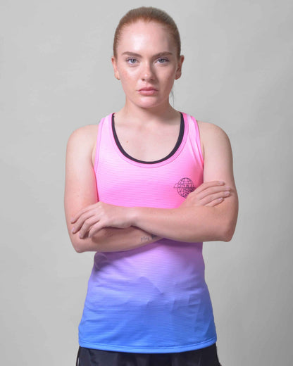 Polera Running Gavia Ping Lot - Camiseta de correr sin mangas. Mujer (Rosado azul)