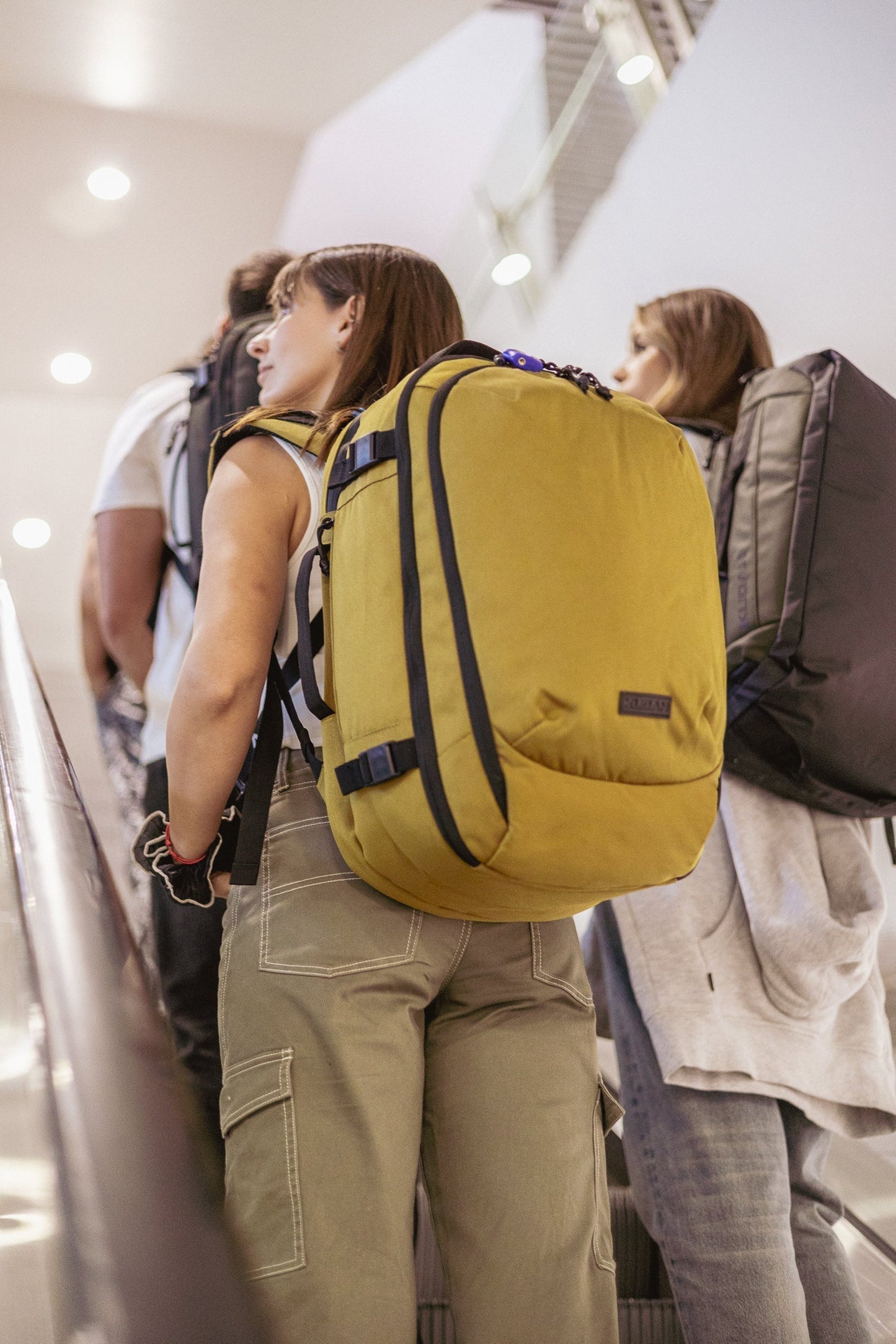 Kugan Traveler - Mochila Viaje Mustard Yellow (mostaza)