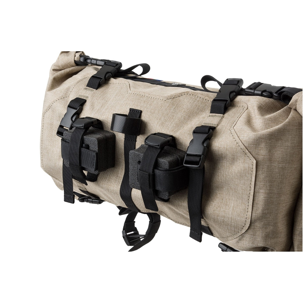 Bolsa manillar AGU Venture Vintage montada en bicicleta gravel