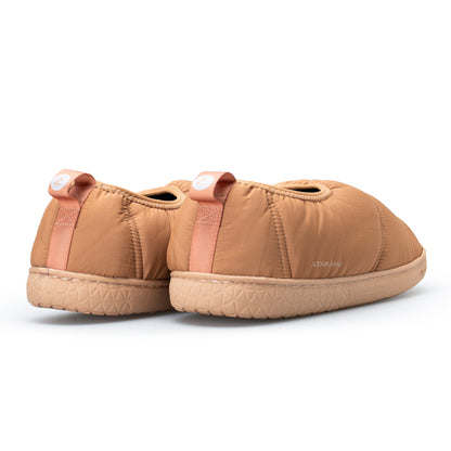 Atakama Outdoor Futaleufú FLEX – Pantufla térmica con talón café caramelo