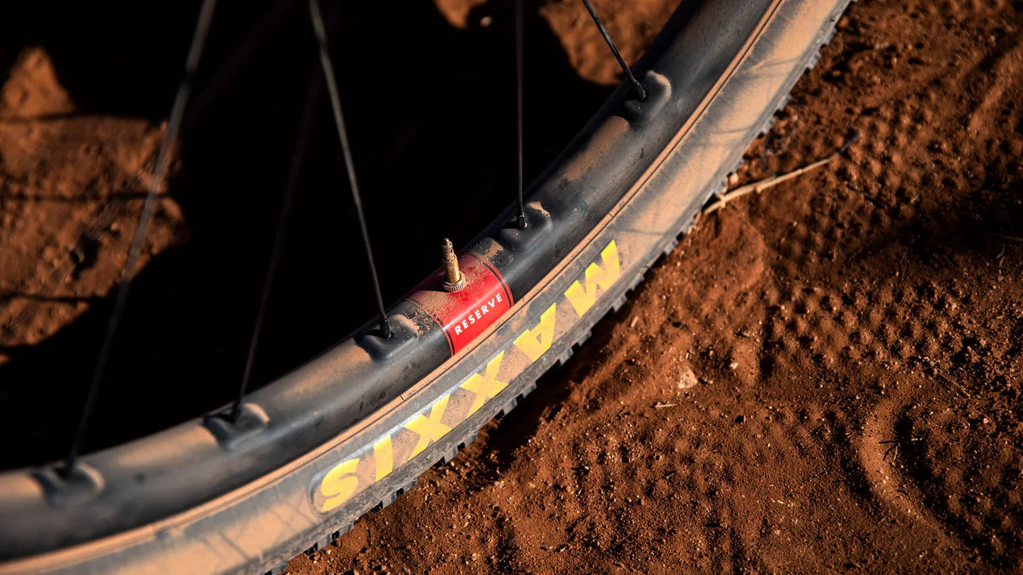 Reserve 28|XC SL – Ruedas de carbono XC 29" con maza DT Swiss 180 Boost, disco Centerlock