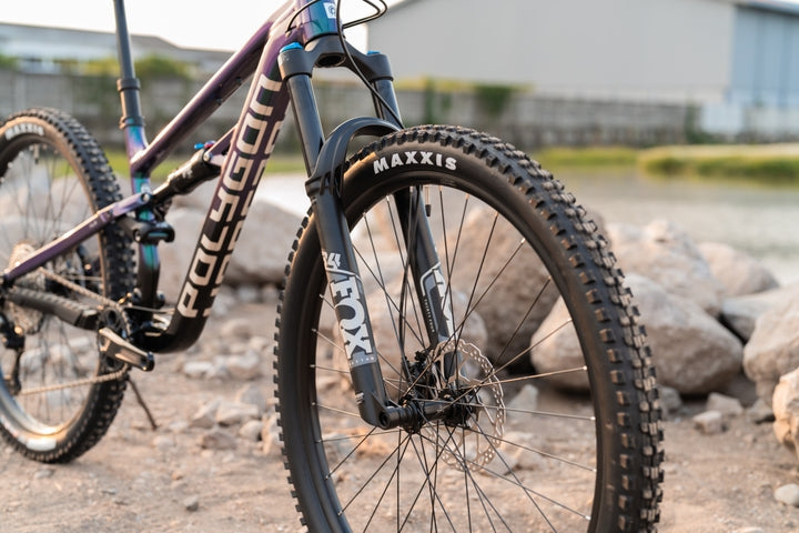 Bicicleta Polygon Siskiu T8 UDH  - Bicicleta de MTB Trail Doble suspensión (Azul/negro/camaleon))