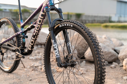 Bicicleta Polygon Siskiu T8 UDH  - Bicicleta de MTB Trail Doble suspensión (Azul/negro/camaleon))