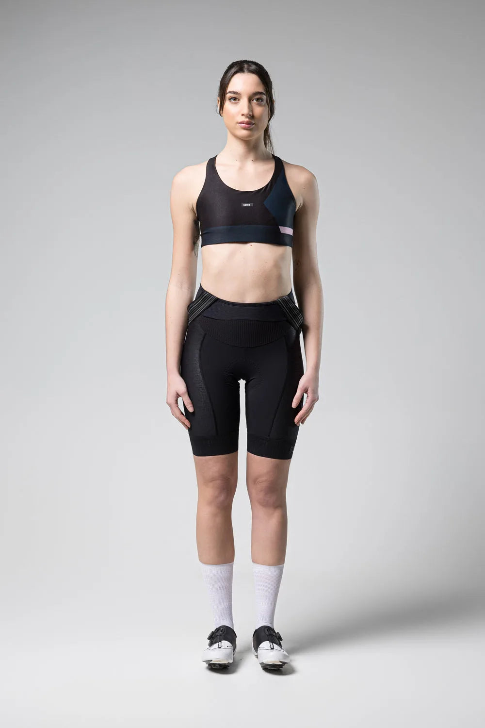 Gobik Core – Top deportivo de ciclismo mujer.