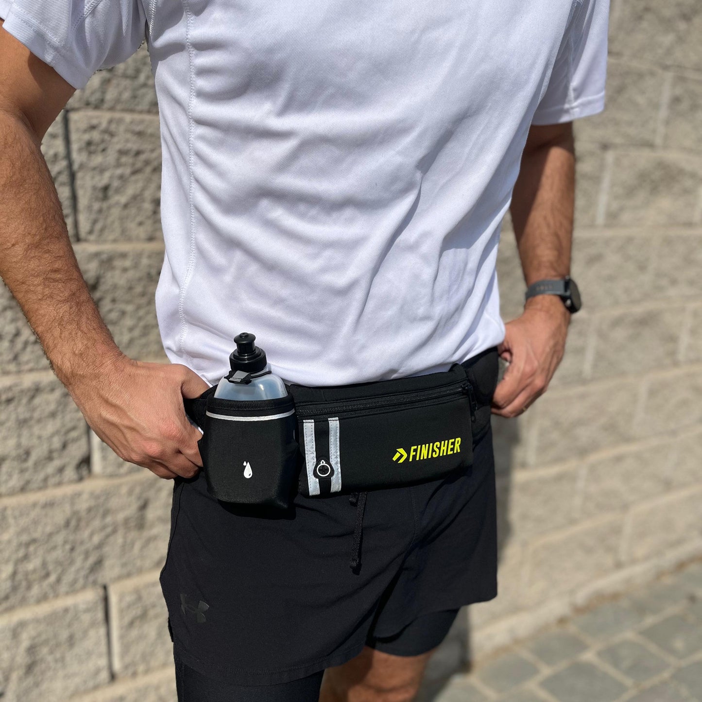 Emil Finisher Banano de Running - Cinturón para correr con 1 Botella (Negro)