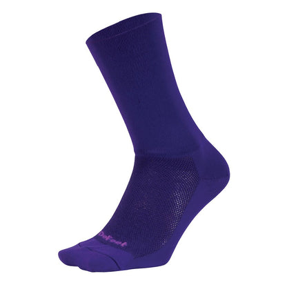 DeFeet Aireator 6'' - Calcetines de ciclismo largos, ventilados y livianos. MORADO Purple Solid Color