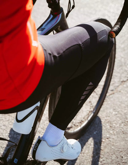 Bicycle Line Fiandre – Calza larga térmica con tirantes para ciclismo negra.
