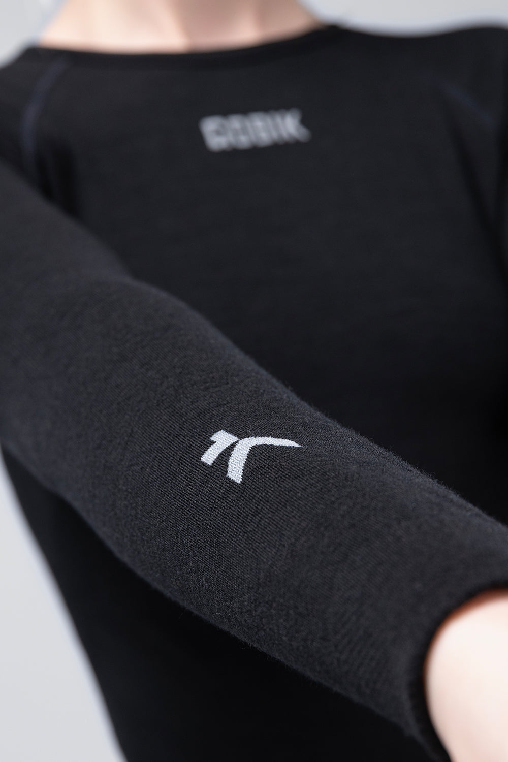 Gobik Winter Merino – Camiseta Primera capa de ciclismo manga larga mujer. (negro)