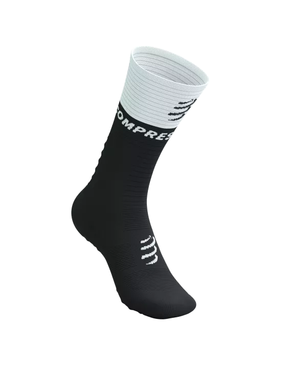 Calcetín Medio de Running Compresión -Compressport Mid Compression Socks V2.0 Negro Blanco