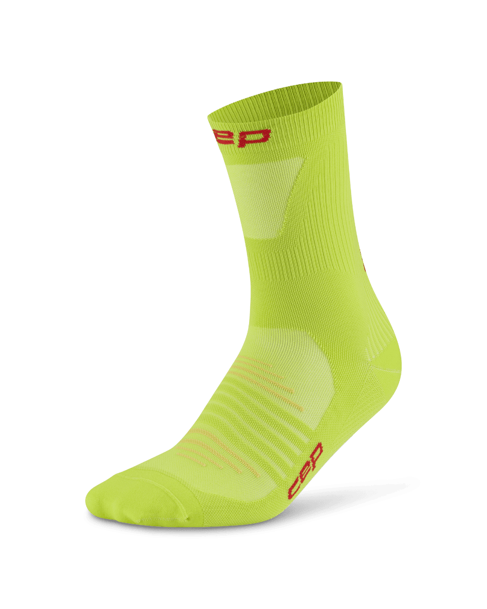 CEP Pro Run Ultralight – Calcetines de compresión de running de corte medio para hombre.