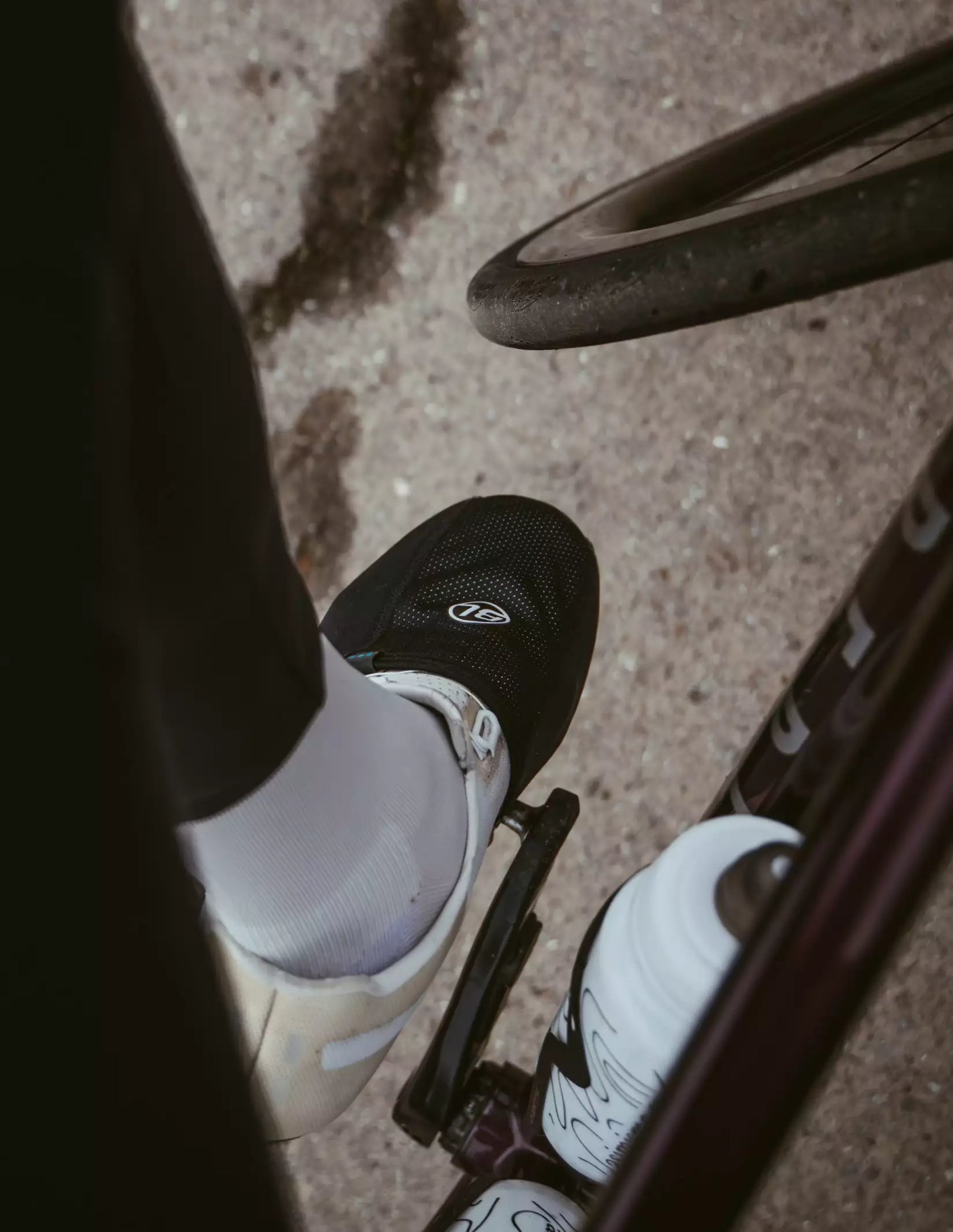 Bicycle Line Futura – Punteras de neopreno cortaviento para ciclismo negras.